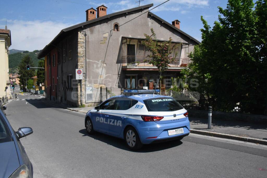 Omicidio in via Maironi da Ponte