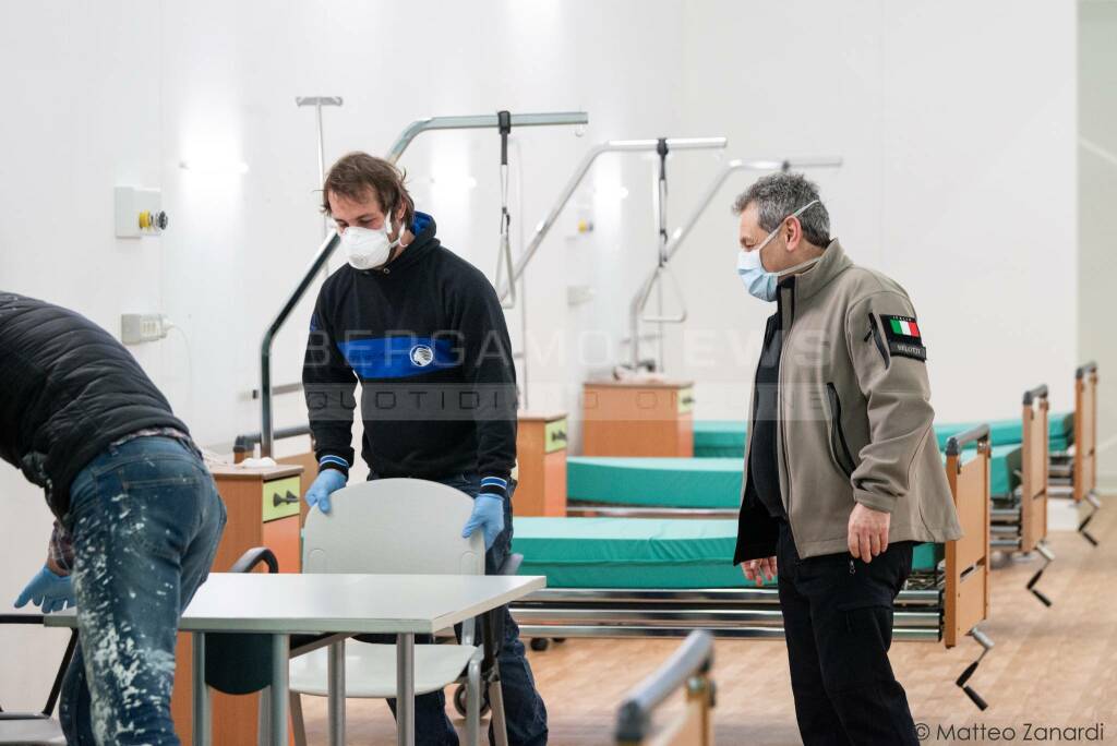 Ospedale da campo, gli ultimi preparativi