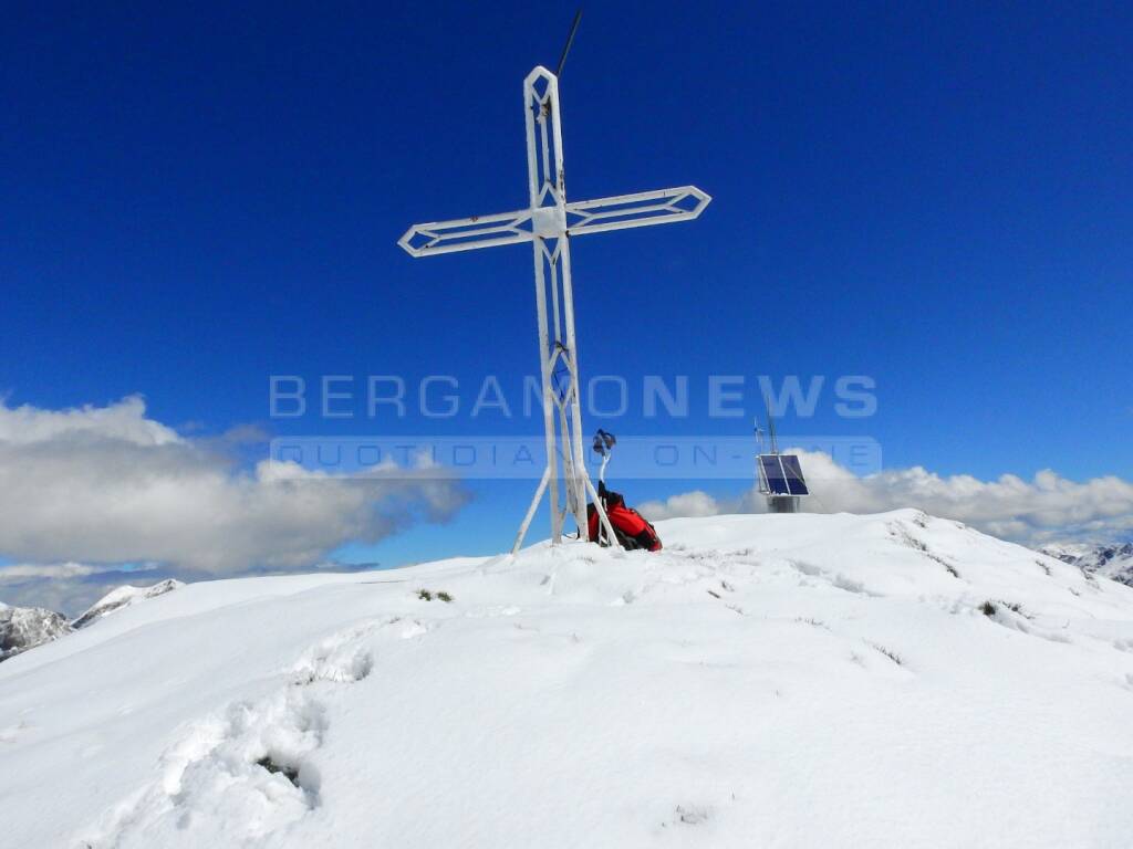 5 giugno, la neve torna a imbiancare le Orobie