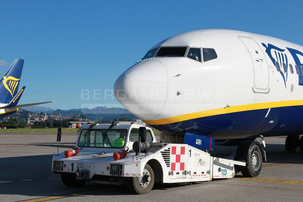 “Ryanair paghi i contributi Inps e Inail a 219 dipendenti di stanza a Bergamo”