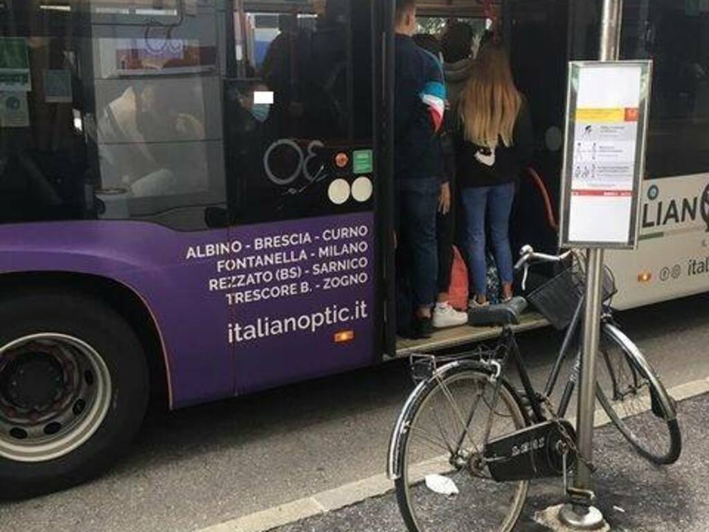 Bus affollato