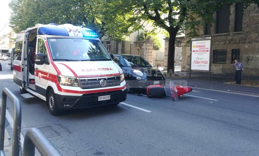 Incidente moto in via Maj