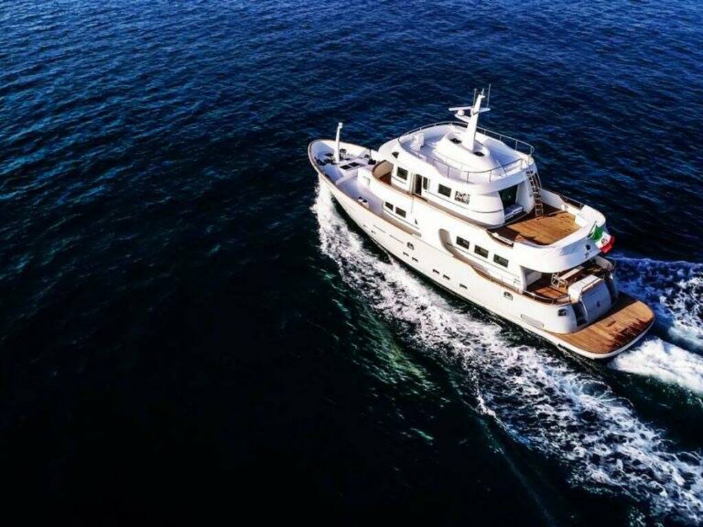 Terranova Italian Yacht per la prima volta al Salone Nautico di Genova con la nuova navetta T85