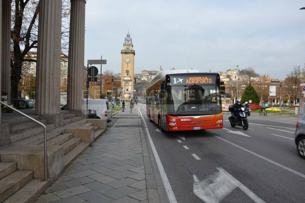 Bergamo, primo giorno del nuovo lockdown