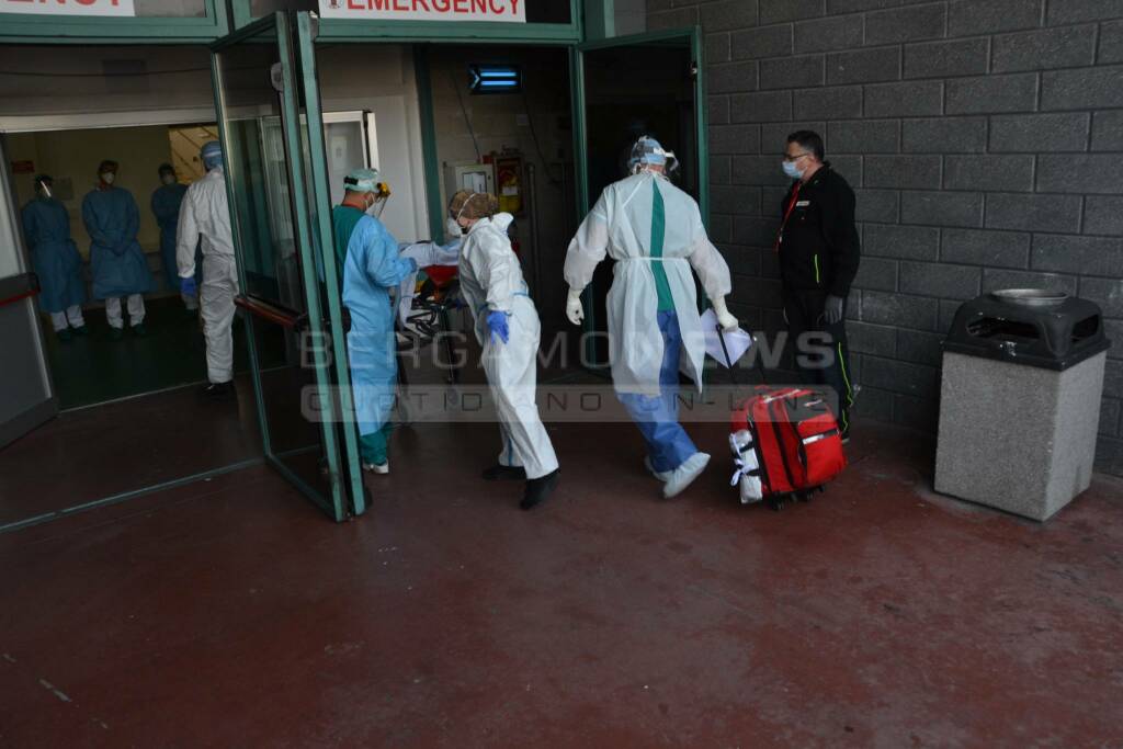 ospedale fiera covid coronavirus infermieri