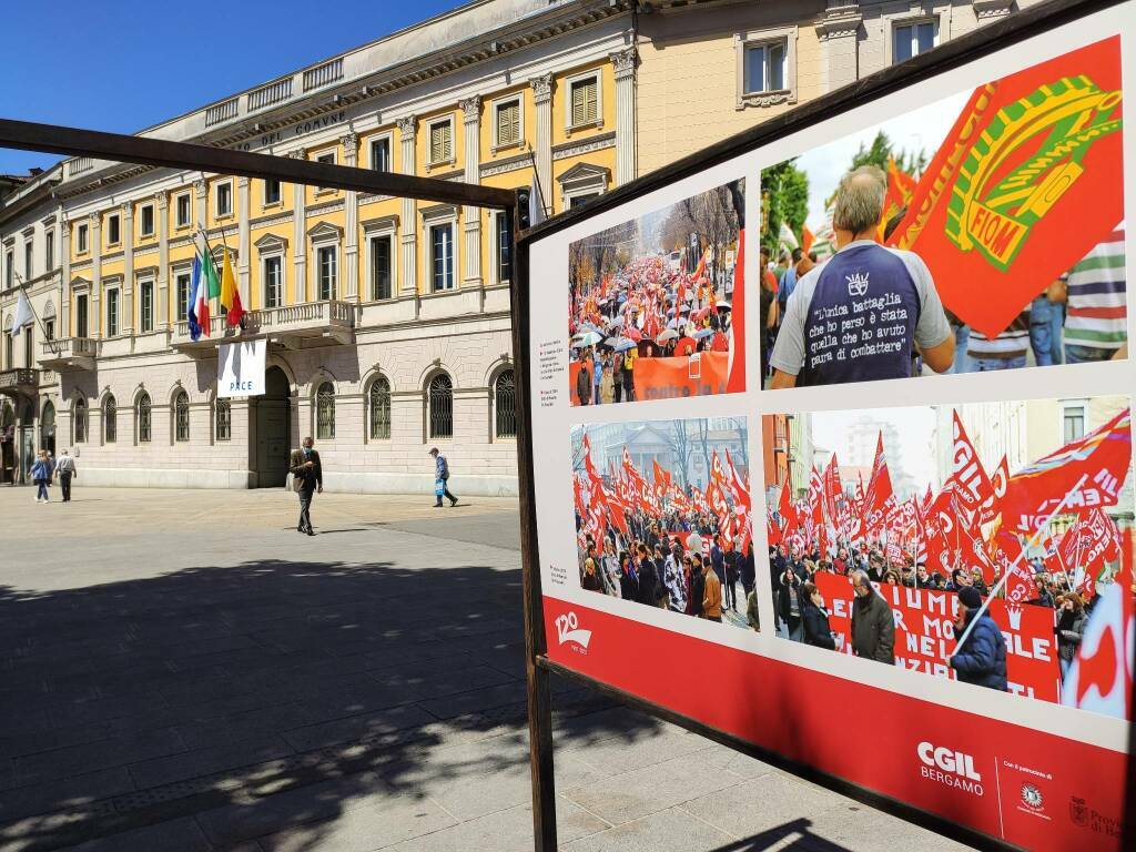 120 anni della Cgil Bergamo - la mostra sul Sentierone 