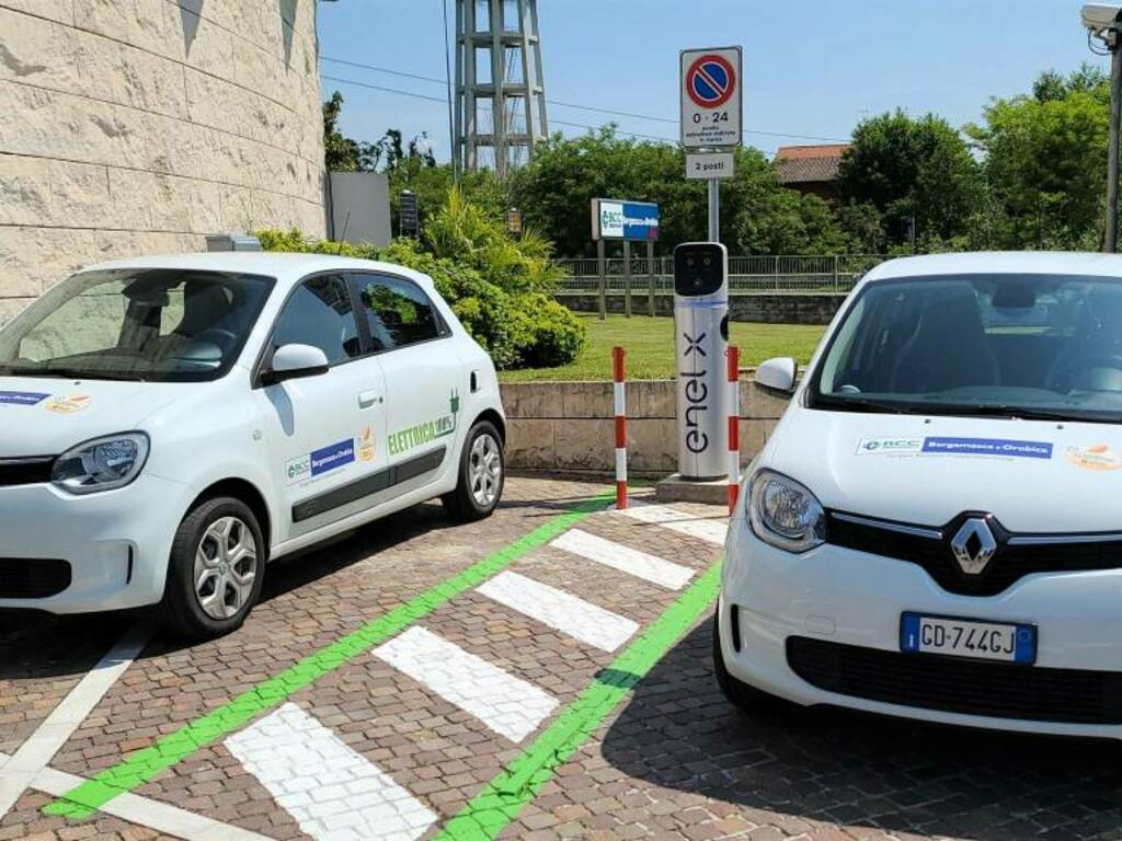 auto elettrice bcc Bergamasca e Orobica