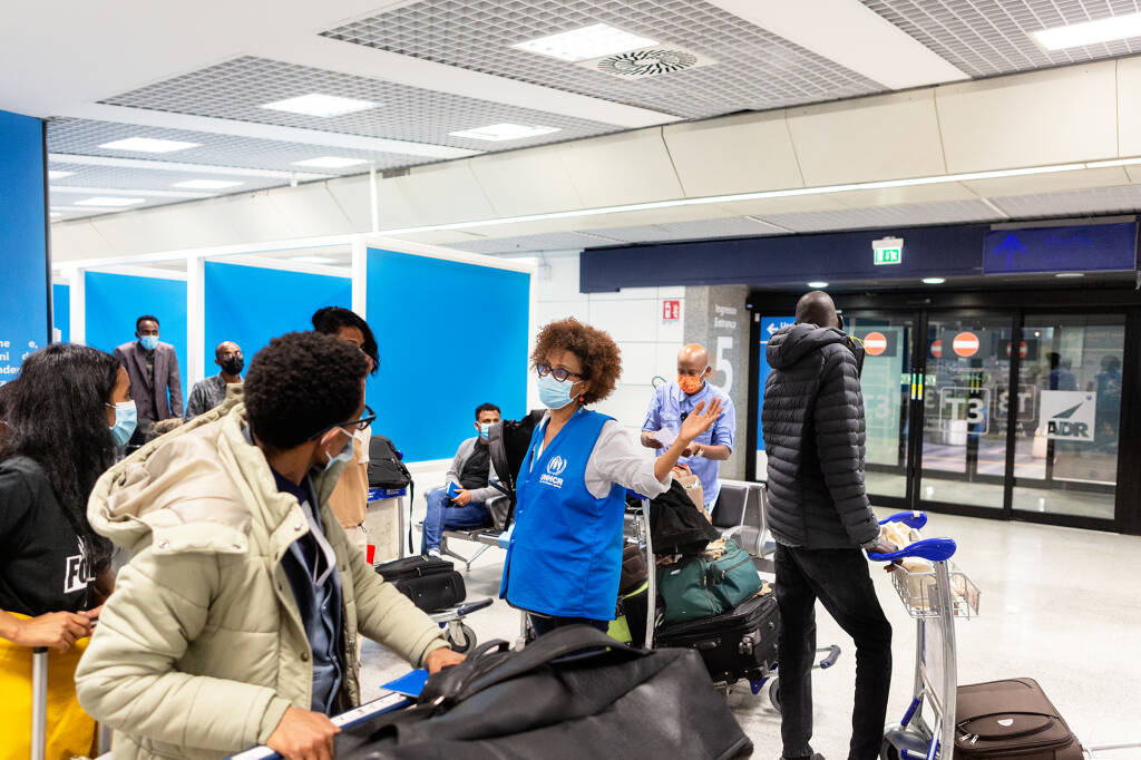 Arrivati in Italia i rifugiati vincitori di borse di studio dei corridoi universitari