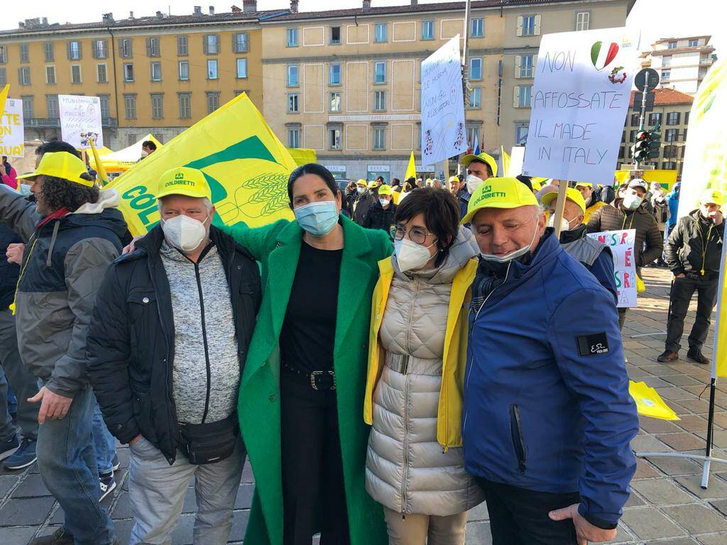 Agricoltori e allevatori in piazza