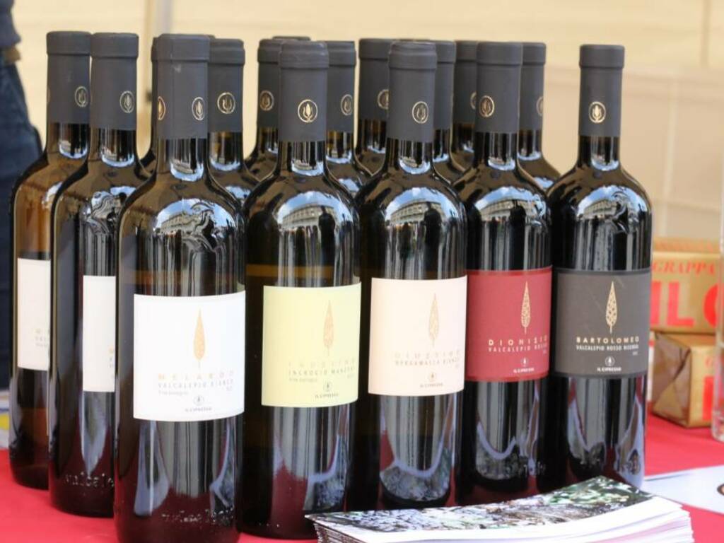 29/05 Il Cipresso apre la cantina: degustazione Moscato di Scanzo DOCG  e Valcalepio DOC