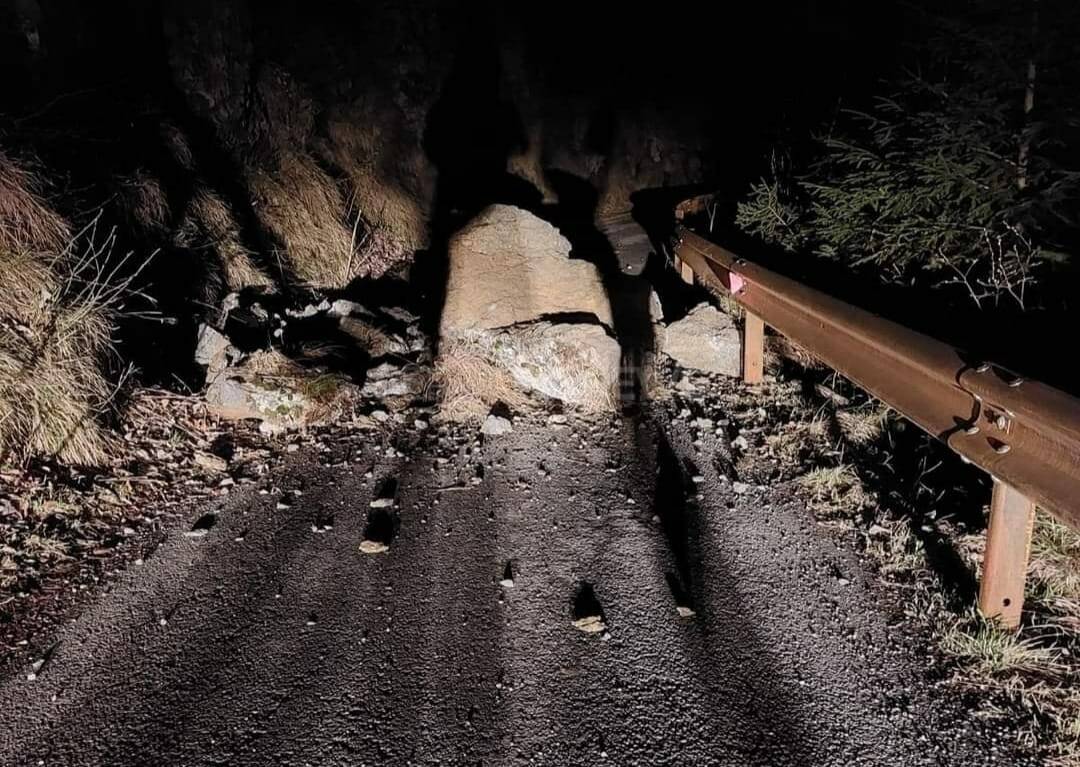 Smottamento sulla strada di Valpiana a Gandino