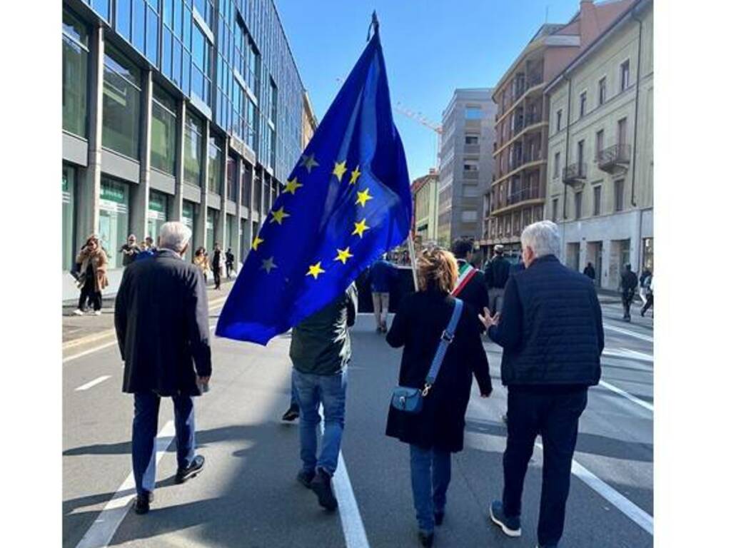 "Figli delle stelle", a Bergamo mostra per celebrare l'Europa