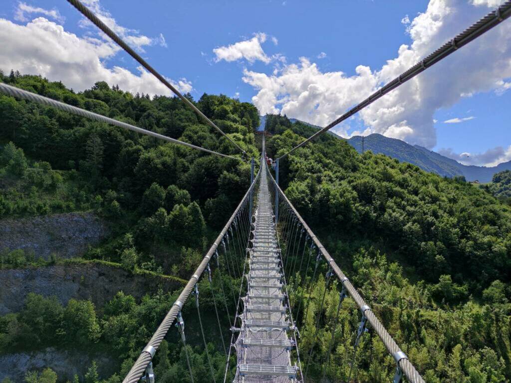 Il Ponte nel Sole, si apre il ponte tibetano a Dossena