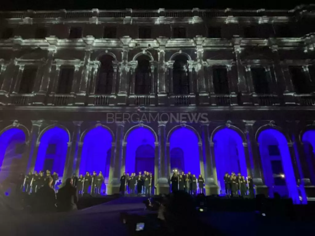 La festa delle luci accende Città Alta e guarda al futuro: è tutta energia  rinnovabile - BergamoNews