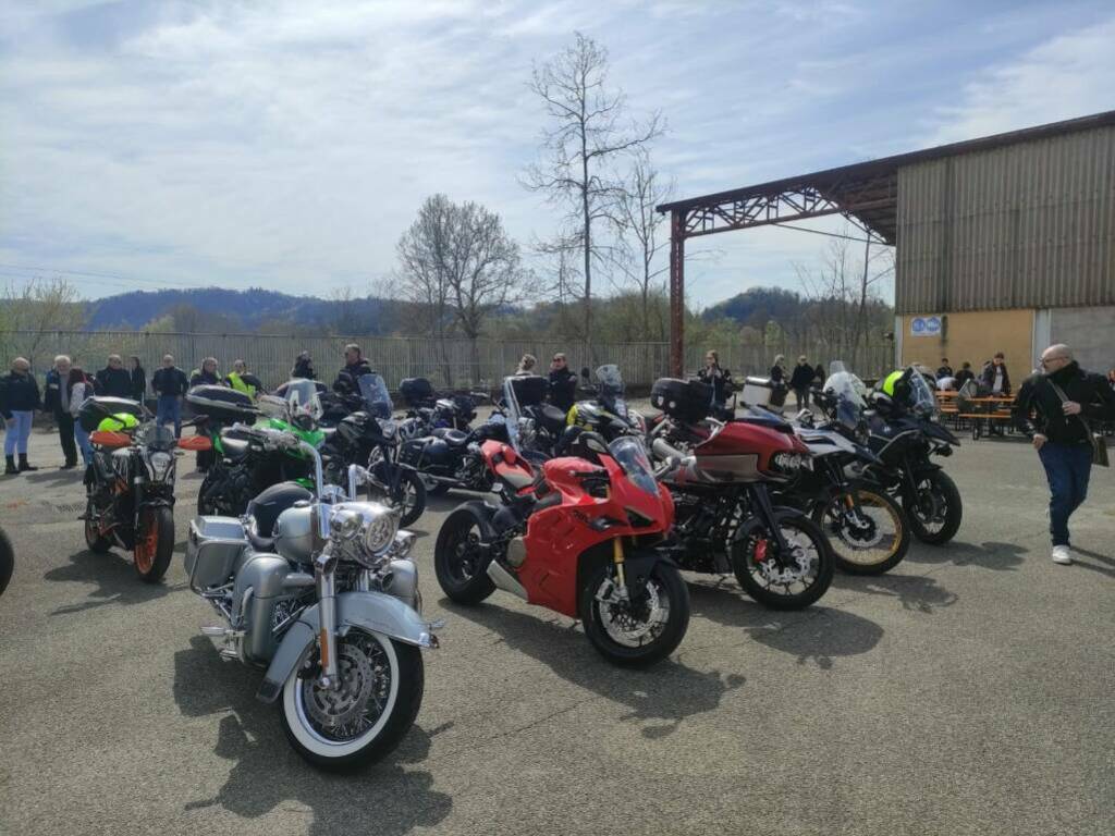 “Berghem a manetta”, motoraduno di 3 giorni dalle valli al lago d'Iseo