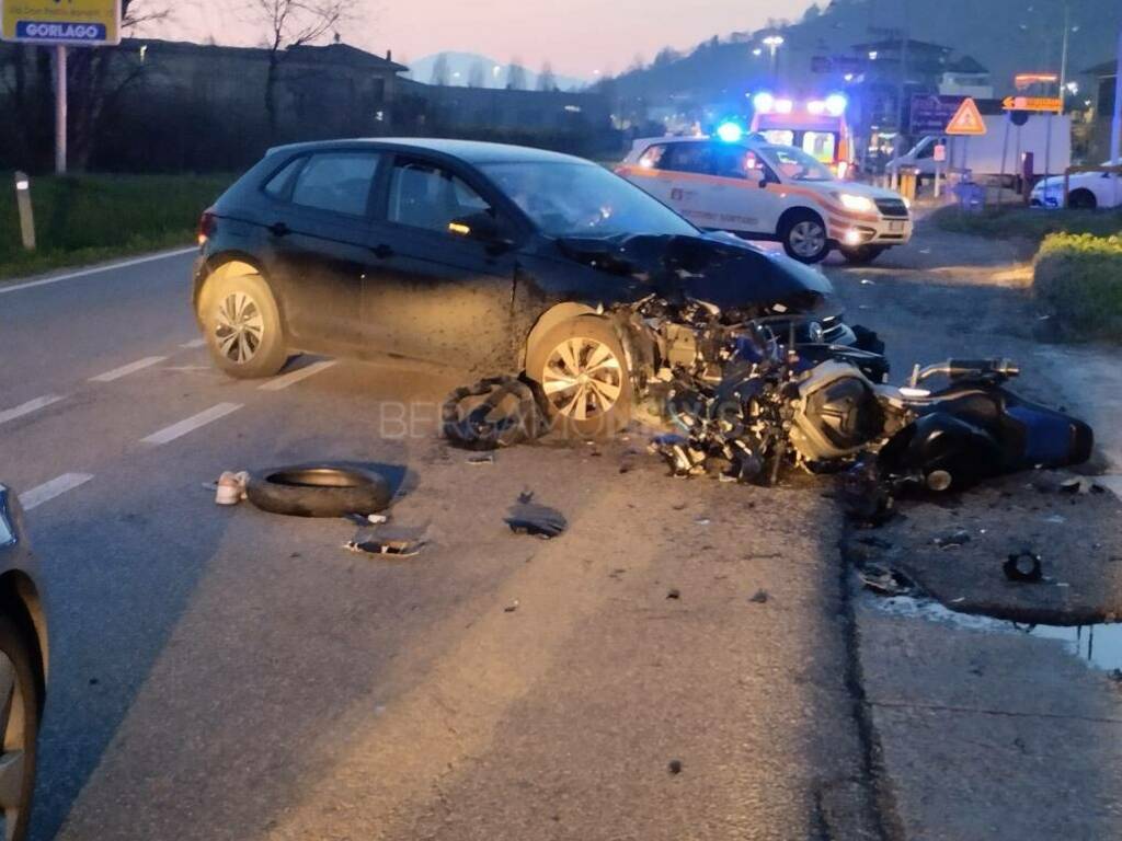 Incidente Auto moto San Paolo d'Argon